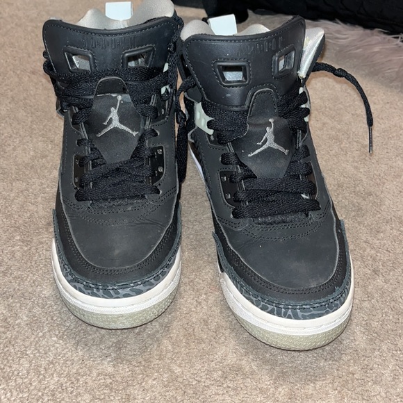 Jordan’s - Picture 4 of 5